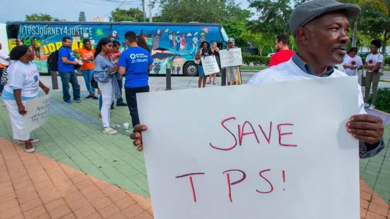 EEUU extiende el TPS para Haití hasta febrero de 2026 tras fallo judicial
