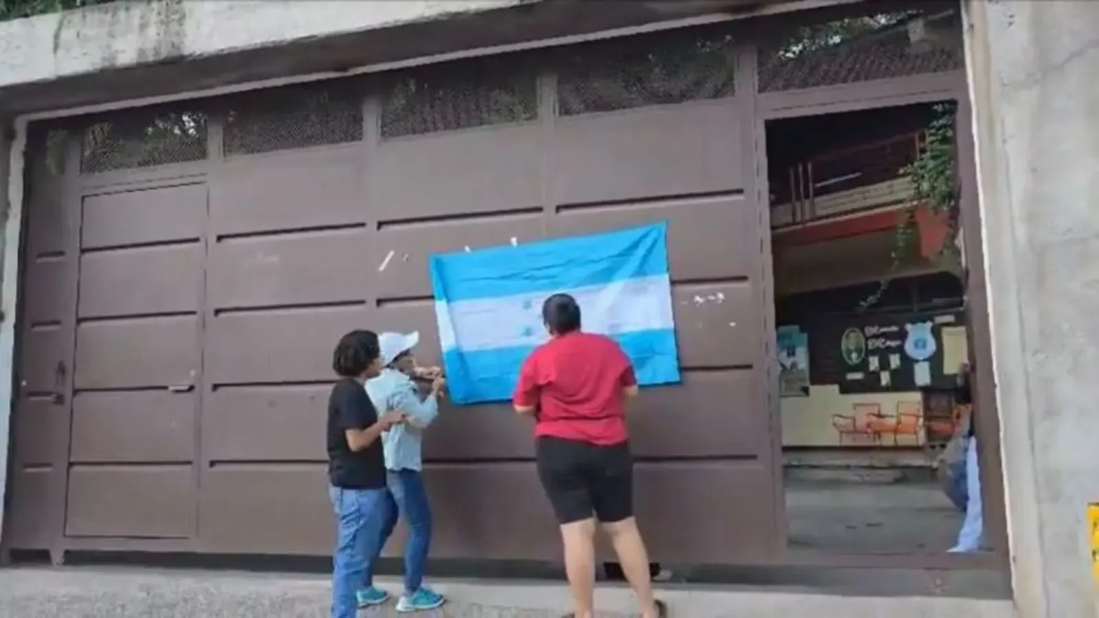 Tomada escuela Ramón Rosa #2 