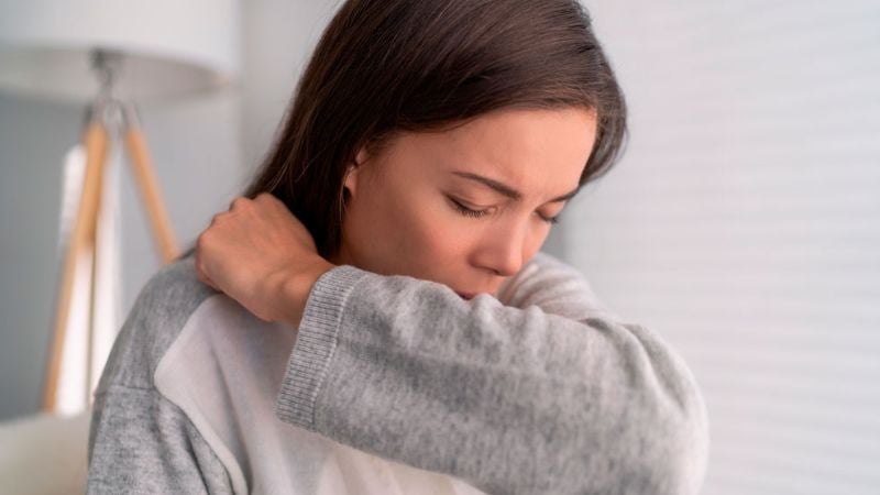 Tos persistente: causas más comunes y cuándo es una señal de alarma