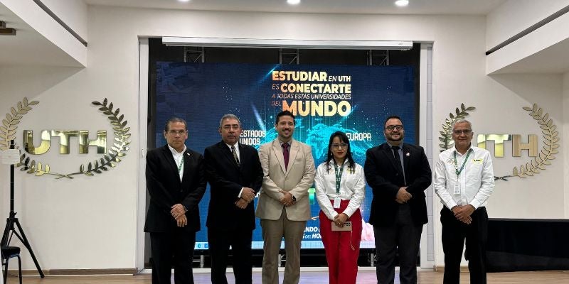 UTH promueve formación juvenil en IA e ingeniería con Congreso Internacional