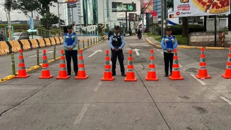Cierran accesos por manifestaciones Koriun