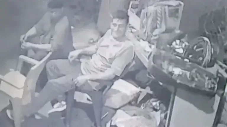 Video sensible: momento en que sicarios atacan a dueño de llantera y a su ayudante en Choluteca