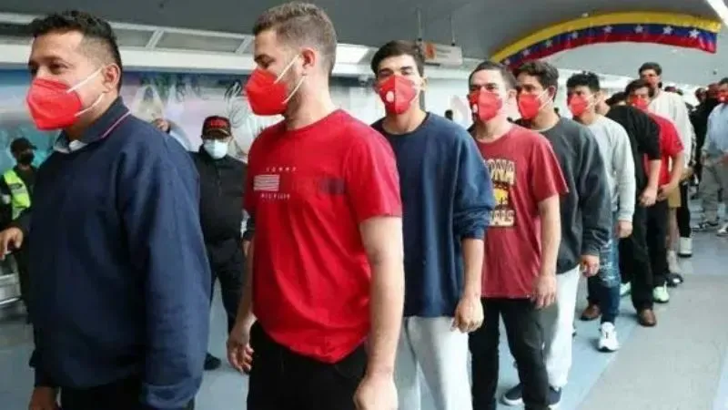 Más de 200 venezolanos retornan en vuelo desde Honduras