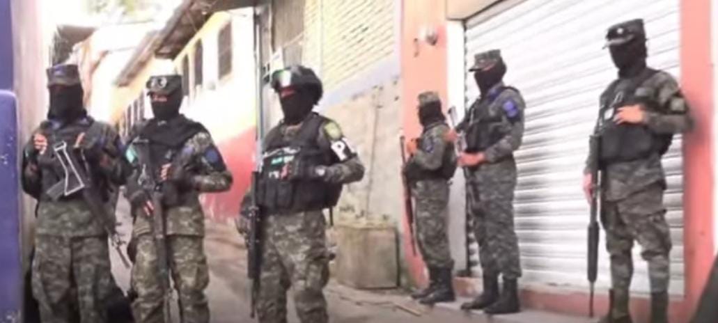 Los militares realizaron operativos