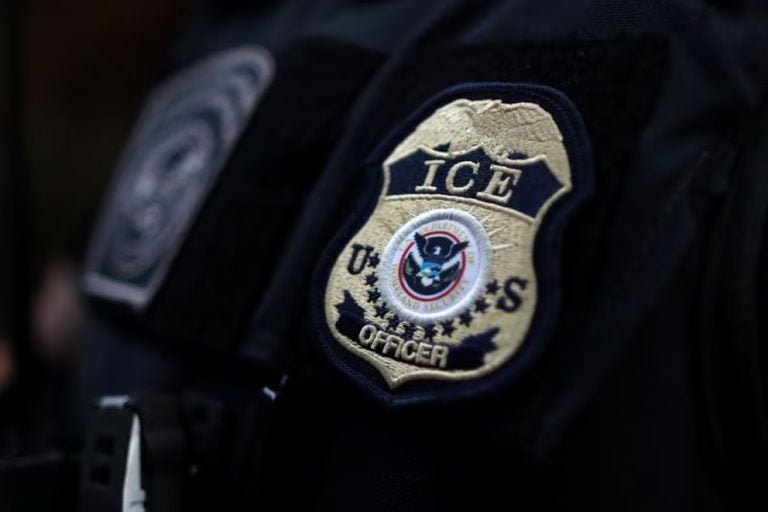 ICE cancela programa bonificaciones deportaciones
