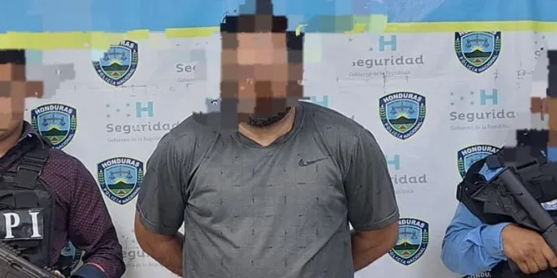 Aprehenden a un taxista por supuestas agresiones sexuales contra una menor de edad