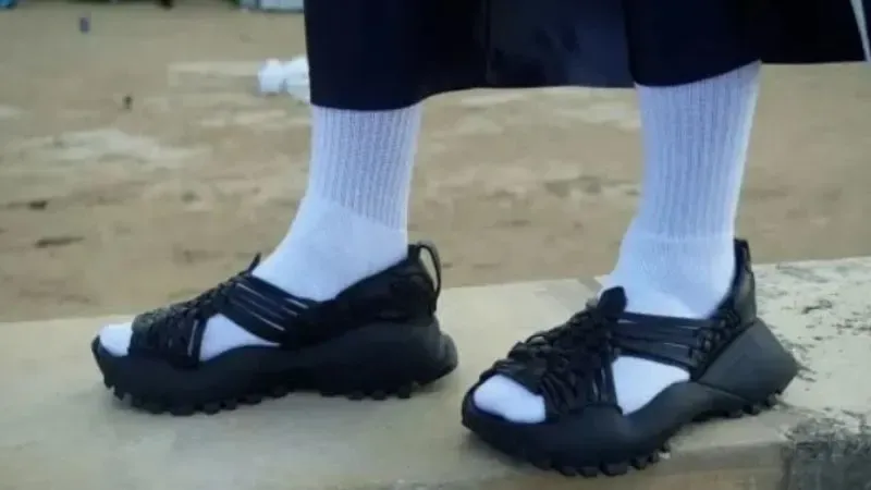 Adidas se disculpa por sandalia inspirada en huaraches de Oaxaca