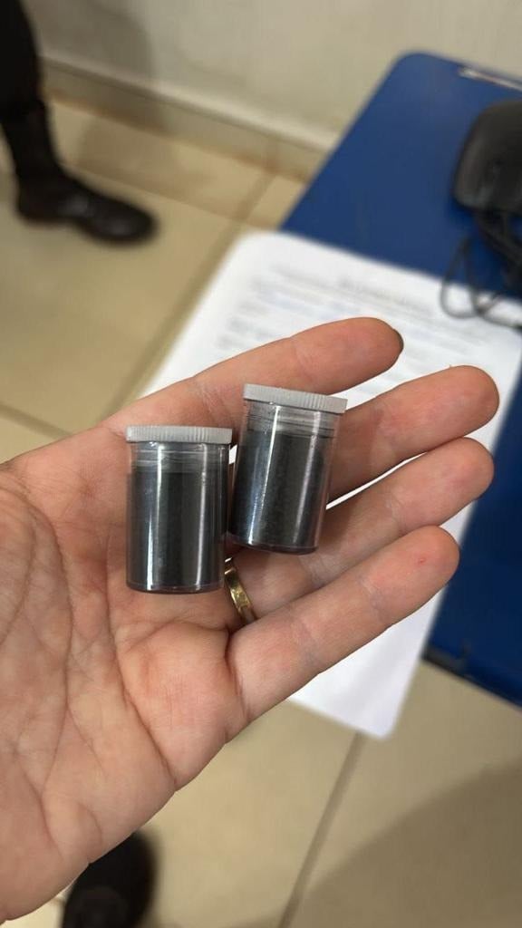 Hombre secuestra a su hijo y amenaza con envenenarlo