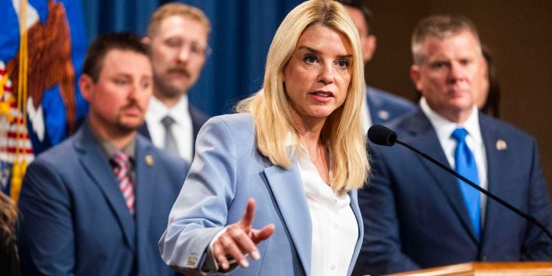 EE.UU. duplica a $50 millones la oferta por capturar a Maduro