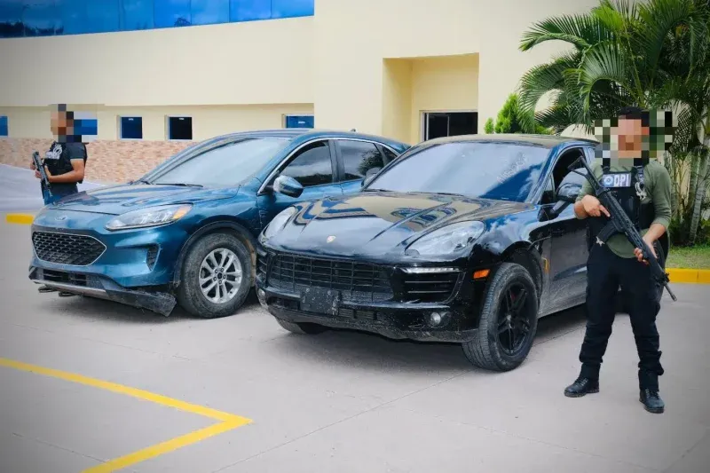 Recuperan carros lujo robados Tegucigalpa