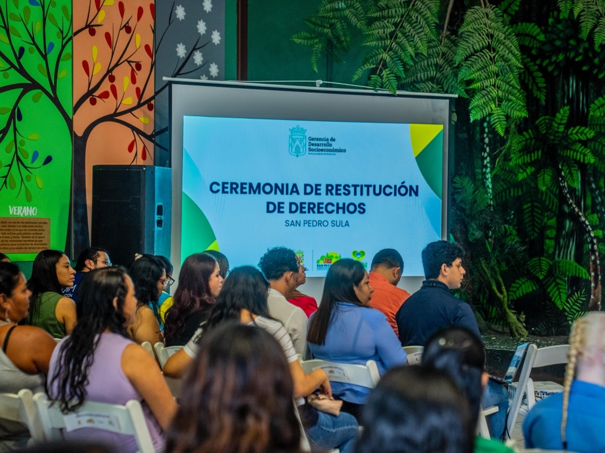 Ceremonia de Restitución de derechos