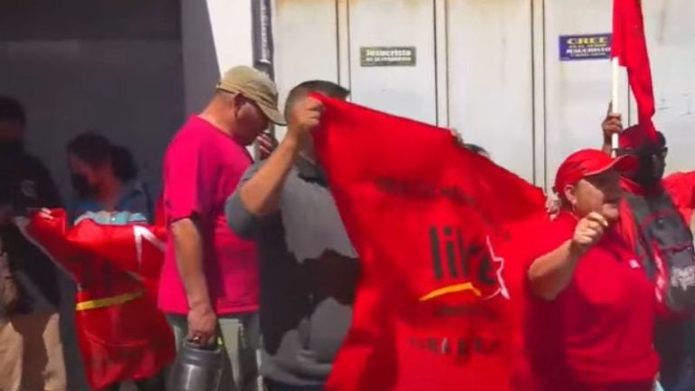 Colectivos de Libre en nueva protesta denuncian contratación de nacionalistas en Sesal