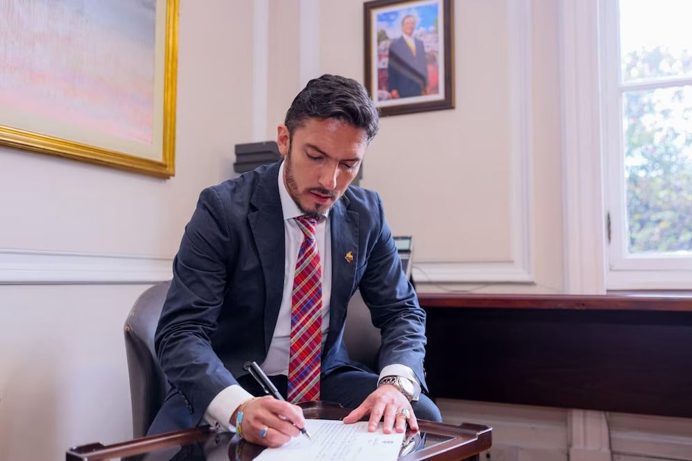 exactor porno ministro Colombia