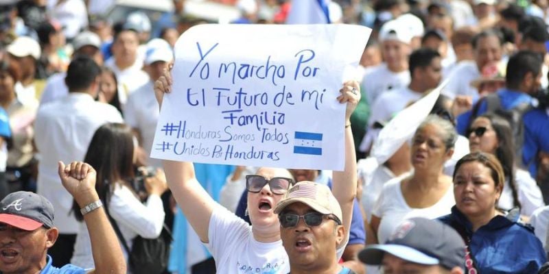 Conferencia Evangélica en Honduras pide a pastores evitar involucrarse en marchas y protestas