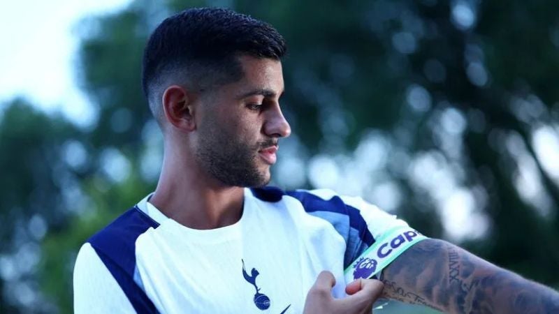 El Tottenham Hotspur nombró al central argentino Cristian 