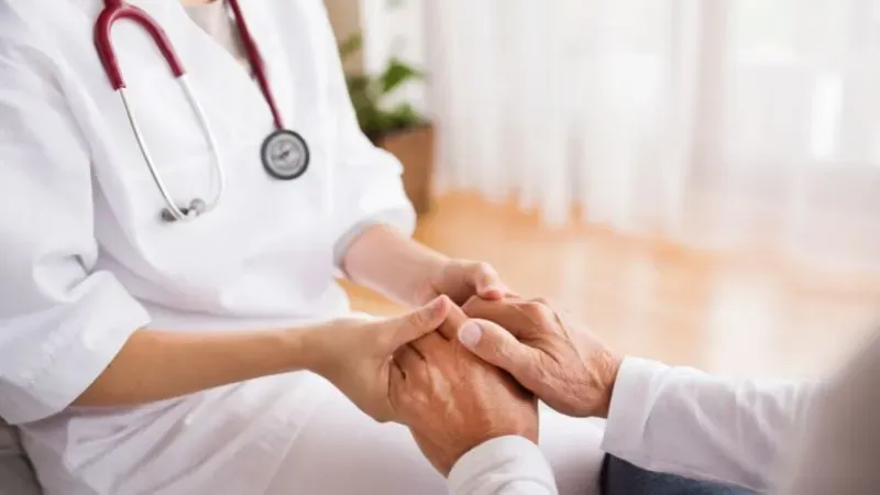 atención médica a inmigrantes EEUU