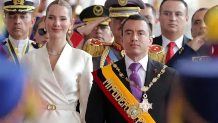 Ecuador declara al 'Cartel de los Soles'