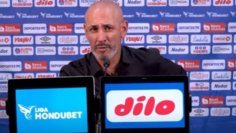 El técnico de Olimpia, Eduardo Espinel, confiesa que andan en la búsqueda de por lo menos un refuerzo.