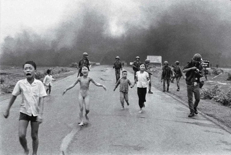 Quien tomó foto niña napalm