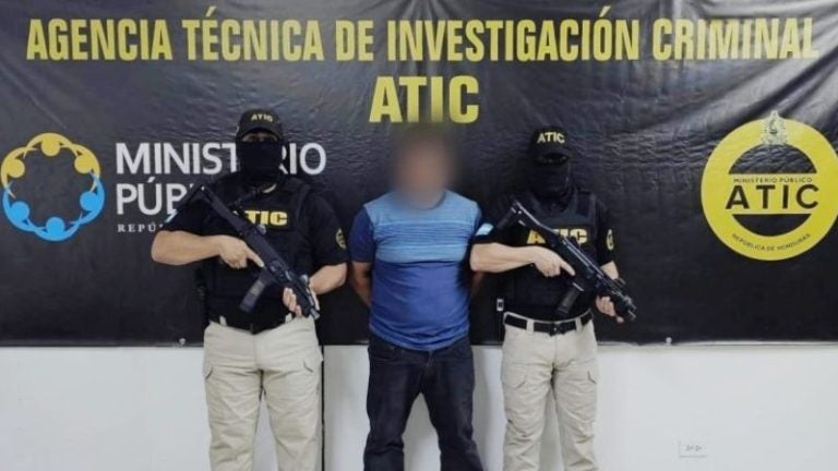 Guardia es enviado a la cárcel por presunto abuso sexual contra una menor