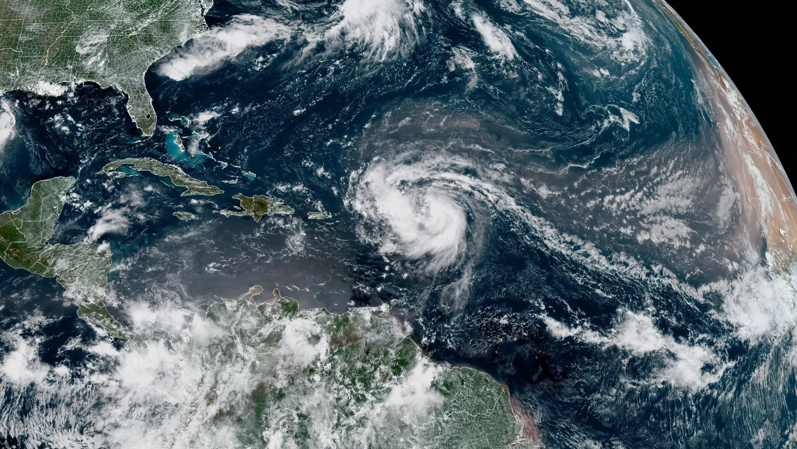 Huracán Erin Caribe