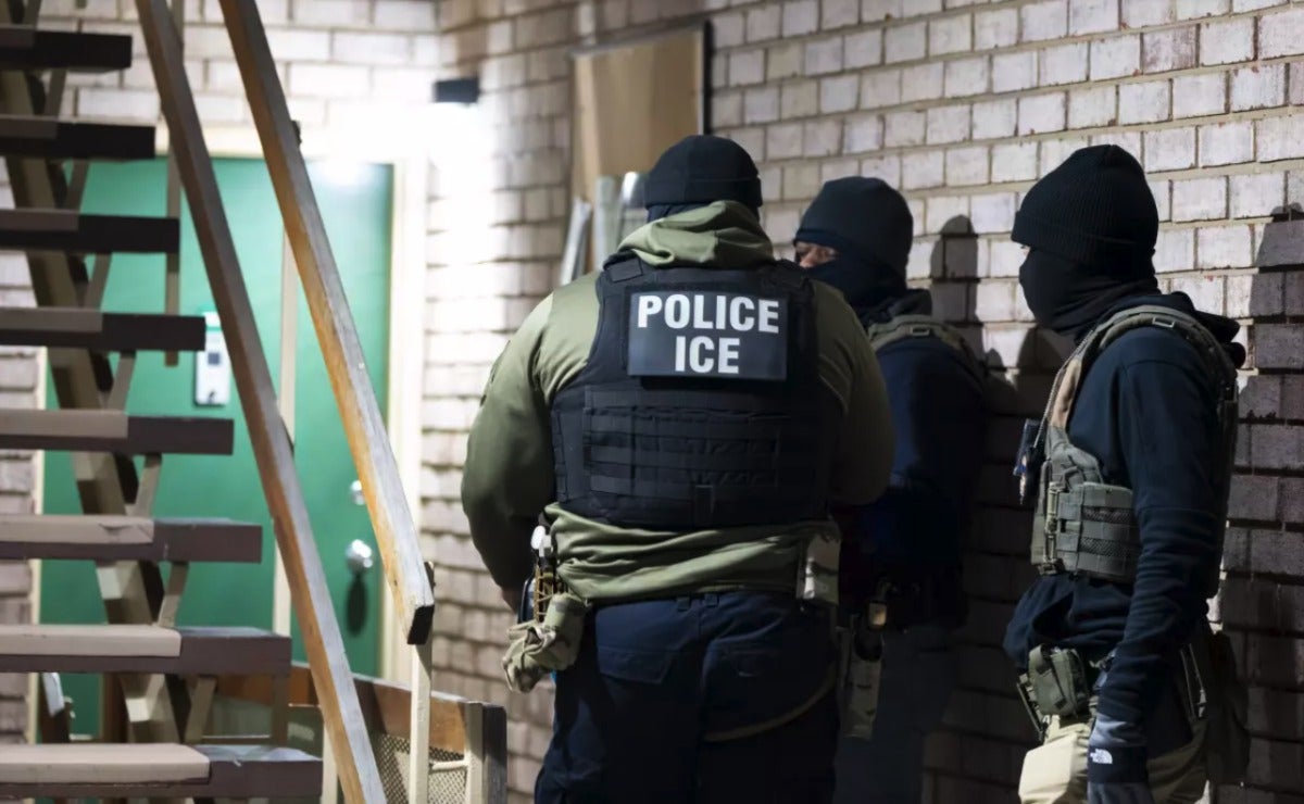 Familia hondureña abandona EEUU deportados
