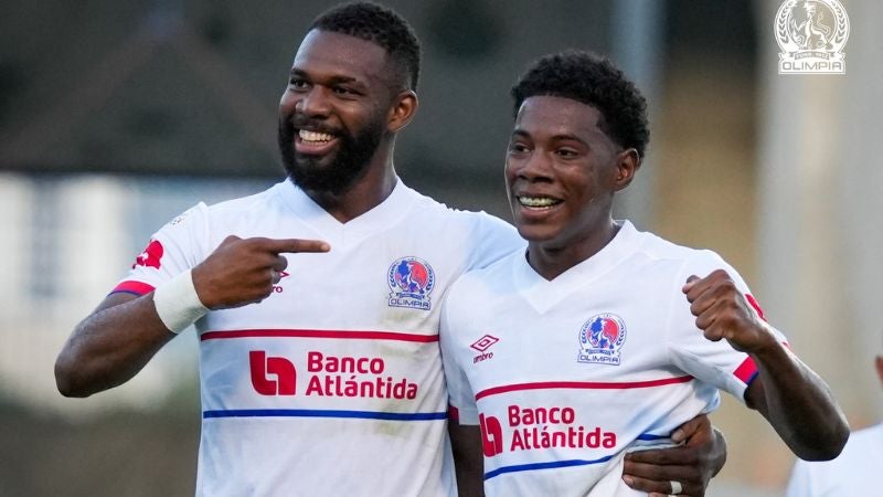 Jorge Benguché y Dereck Moncada fueron artífices del segundo gol de Olimpia frente al Platense.