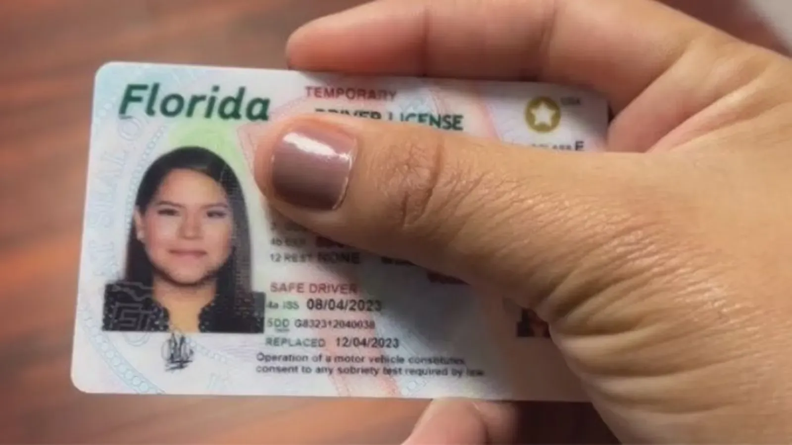revonar su licencia en EEUU