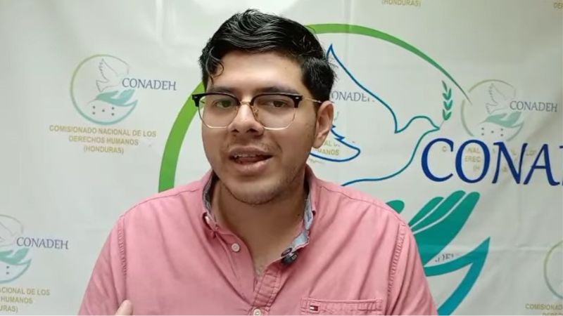 Luis Martínez, Oficial Jurídico de la institución.