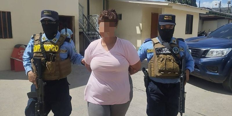 Cae “La Nico”, temida distribuidora de droga al servicio de la MS-13 en El Reparto