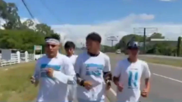 Jóvenes recaudar 20 mil biblias