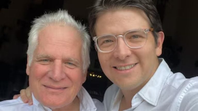 Padre del asesinado Miguel Uribe se convierte en precandidato presidencial