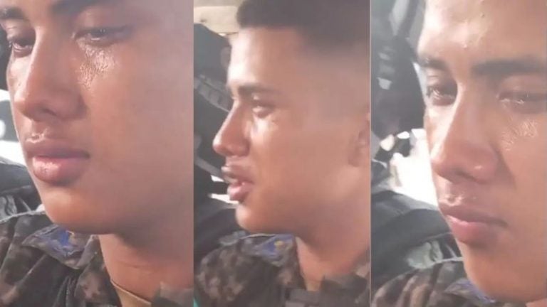Soldado llora por ruptura amorosa