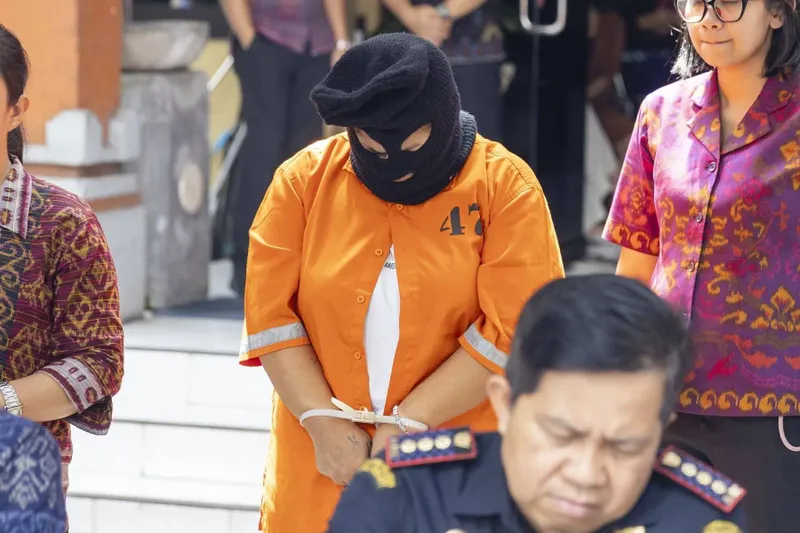 Mujer cocaína juguete sexual
