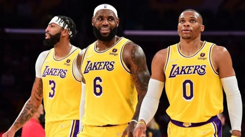 Los Angeles Lakers de LeBron James y Luka Doncic recibirán a Golden State.
