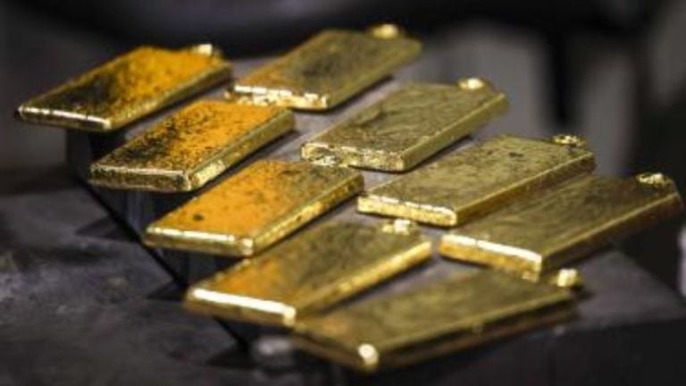 EE. UU. no aplicará aranceles al oro tras incertidumbre en mercados
