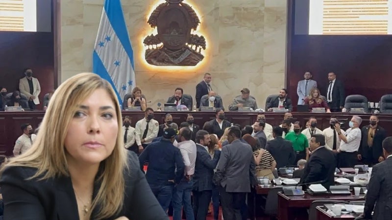 RENUNCIA HALL