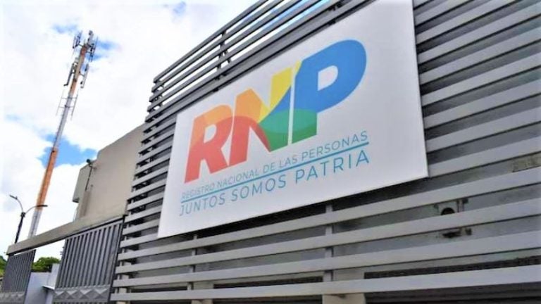 RNP confirma compra de plásticos para emitir 750 mil DNI