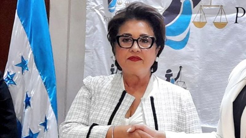 La presidenta de la CSJ desató controversia al admitir corrupción dentro del Poder Judicial.