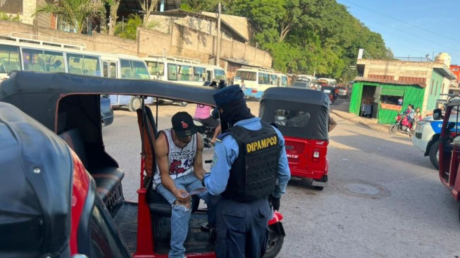Censan a conductores colonia Suyapa