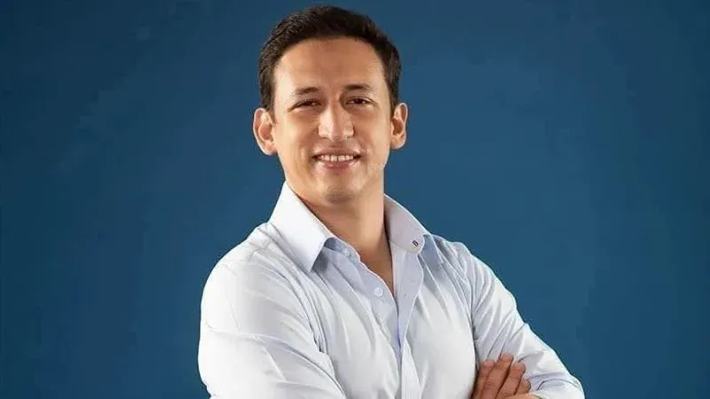 Rolando Barahona se suma al Partido Libre