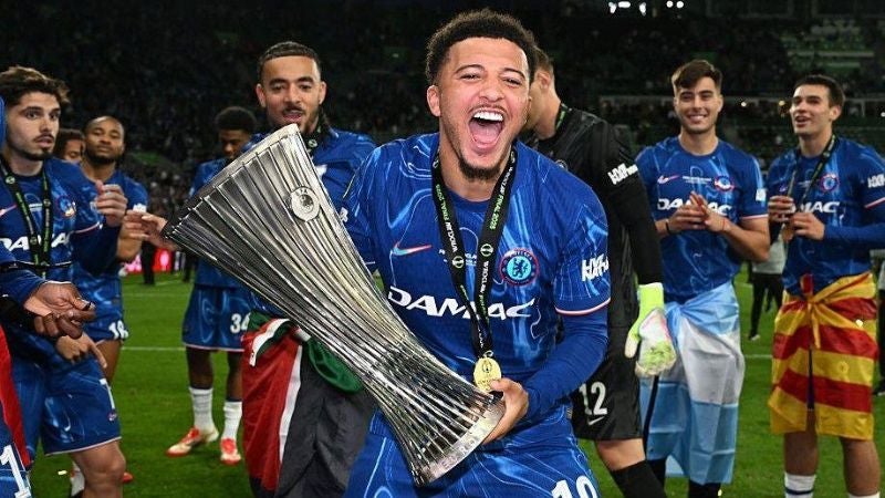 Con "Los Blues", el atacante inglés logró coronarse campeón de la Conference League el pasado 28 de mayo.