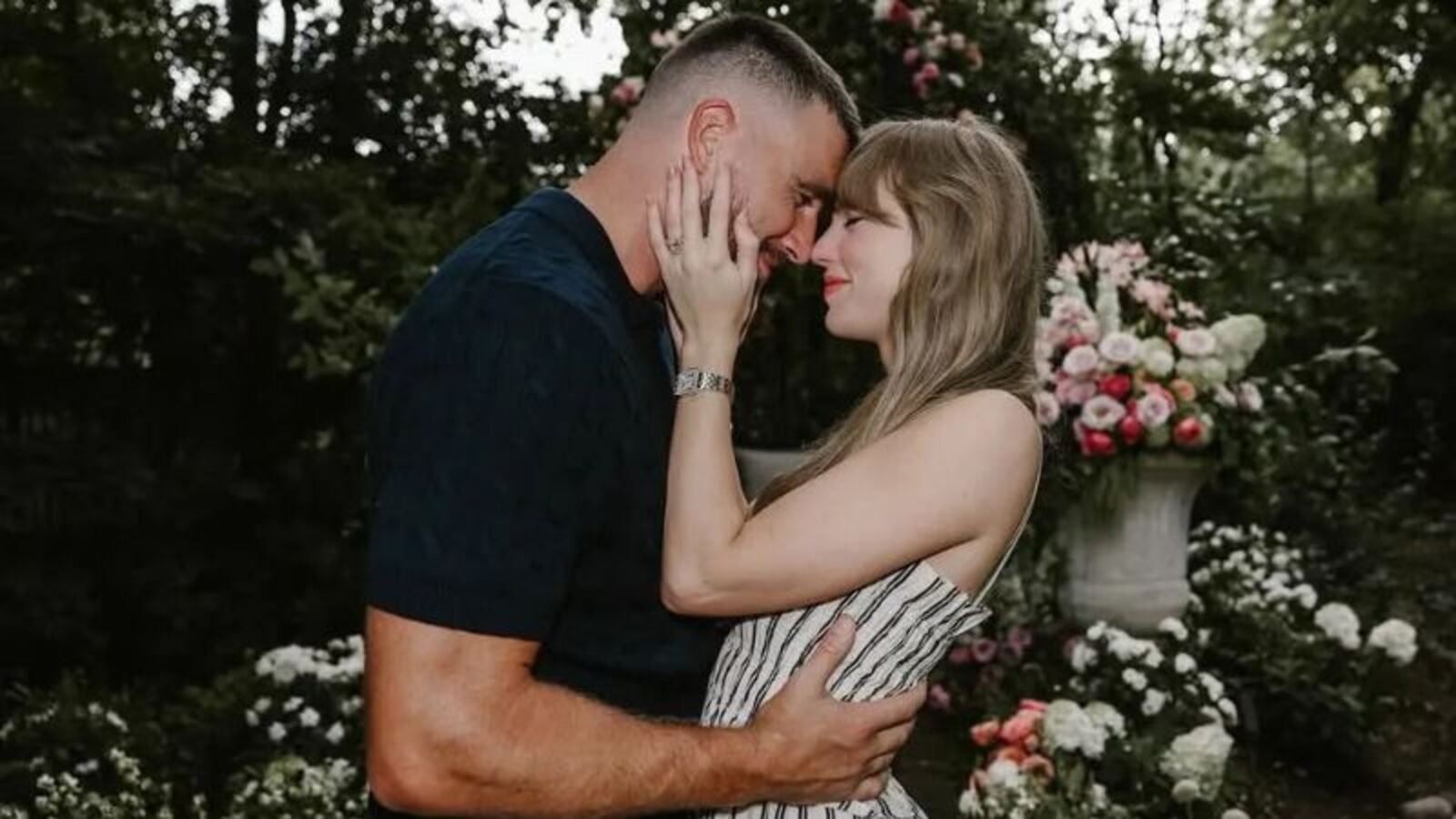 anillo de compromiso de Taylor Swift