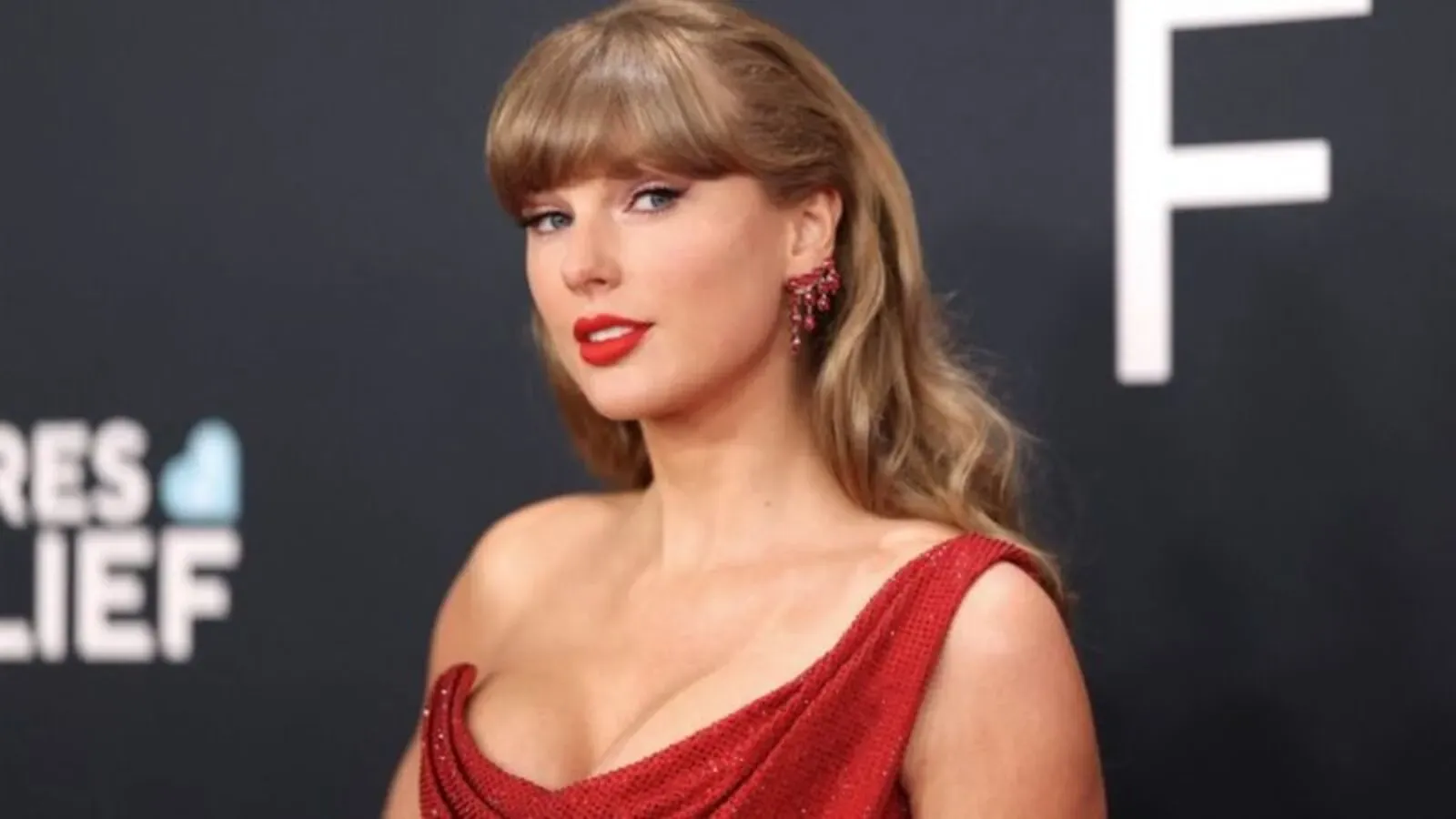 Taylor Swift anuncia "The Life of a Showgirl"