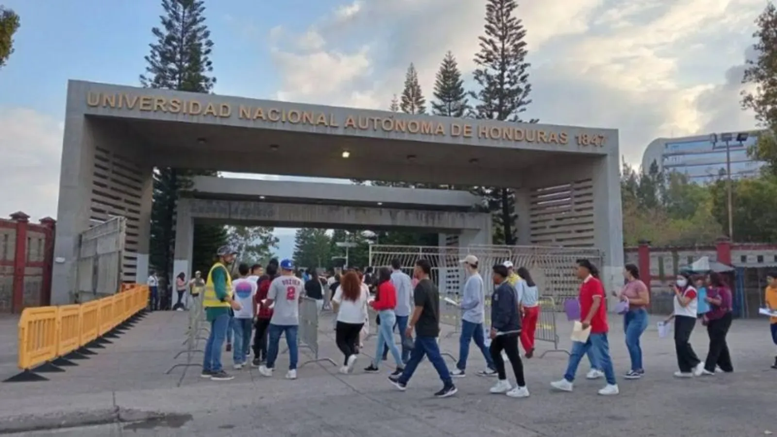 UNAH lanza nueva oferta académica 