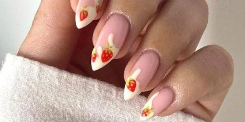 Uñas con frutas, la tendencia minimalista que dominará los diseños de manicure