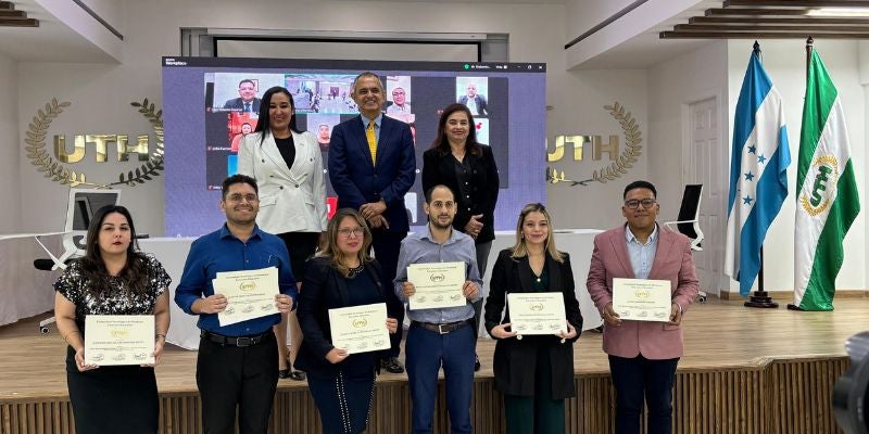 UTH clausura curso pionero sobre Inteligencia Artificial aplicada al Derecho