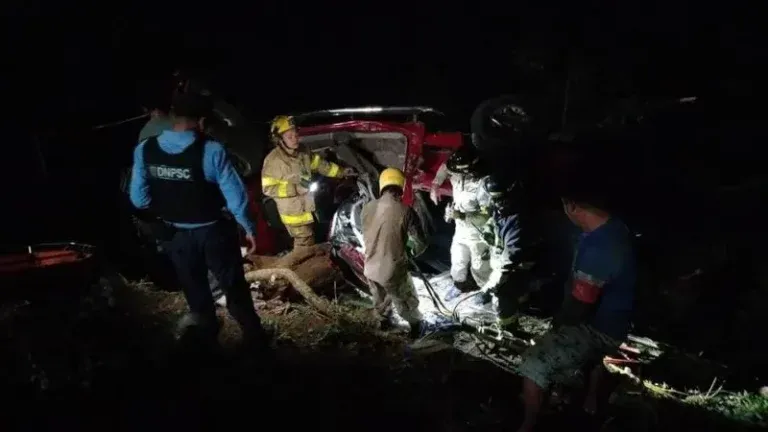 “Estaban abrazados”: así hallaron a los dos niños que sobrevivieron al accidente en Olancho