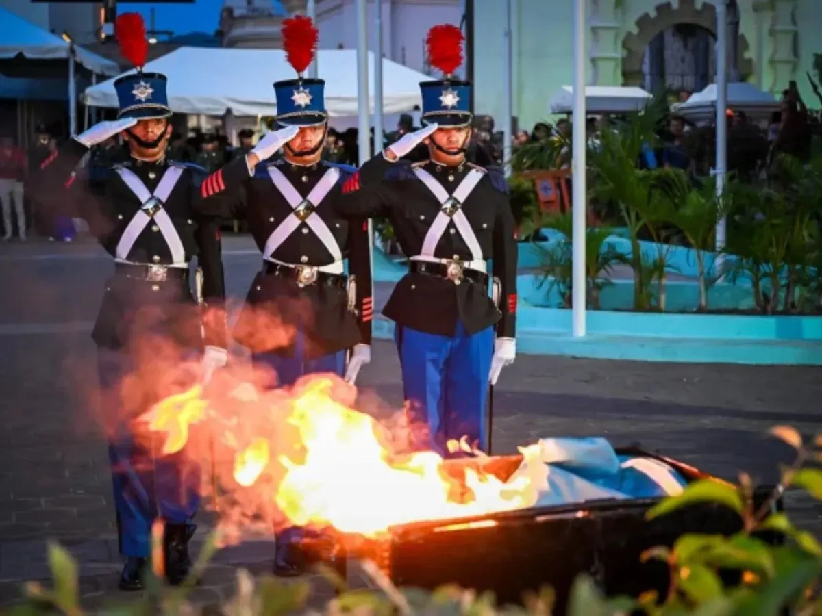 Incineración de la Bandera Nacional