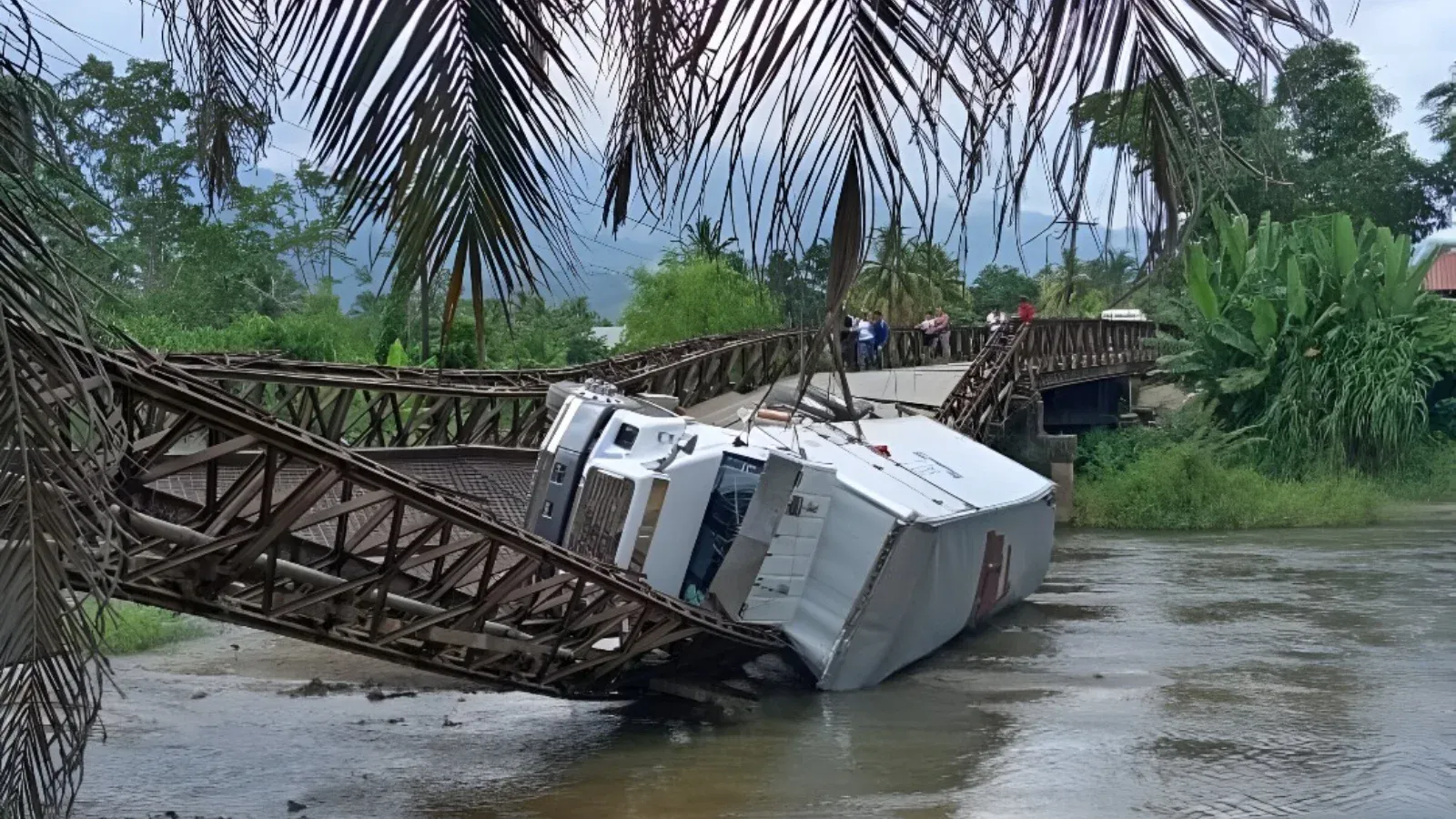 Alcalde de Omoa clama por construcción de puente